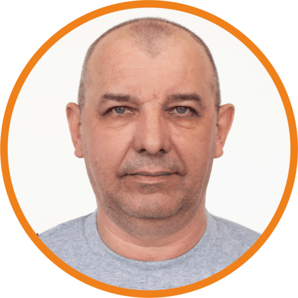 Ежков Игорь.png